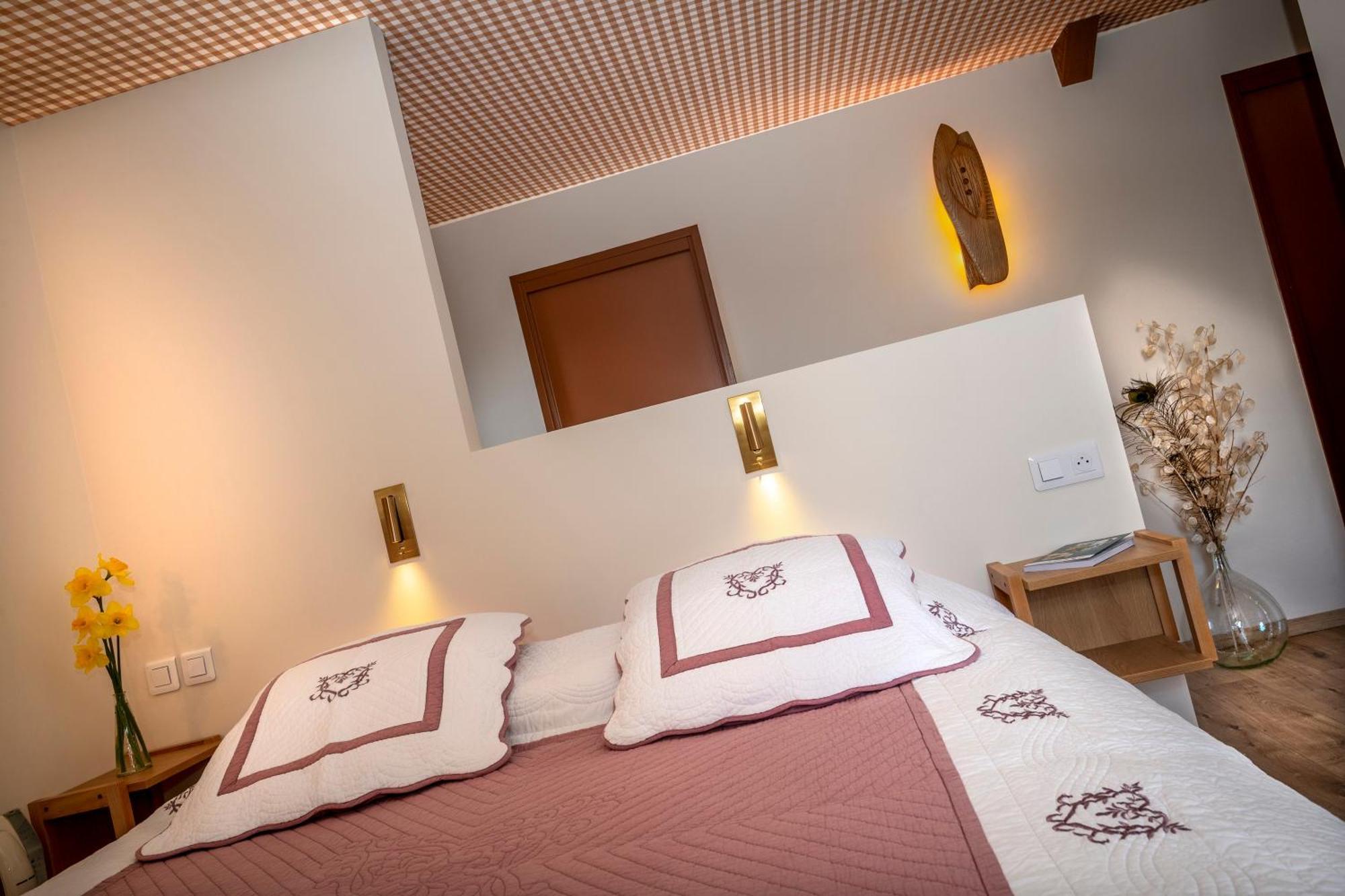 Hotel Restaurant De La Poste Et La Grange Detente, Espace Bien-Etre Chateauneuf-de-Randon Bilik gambar