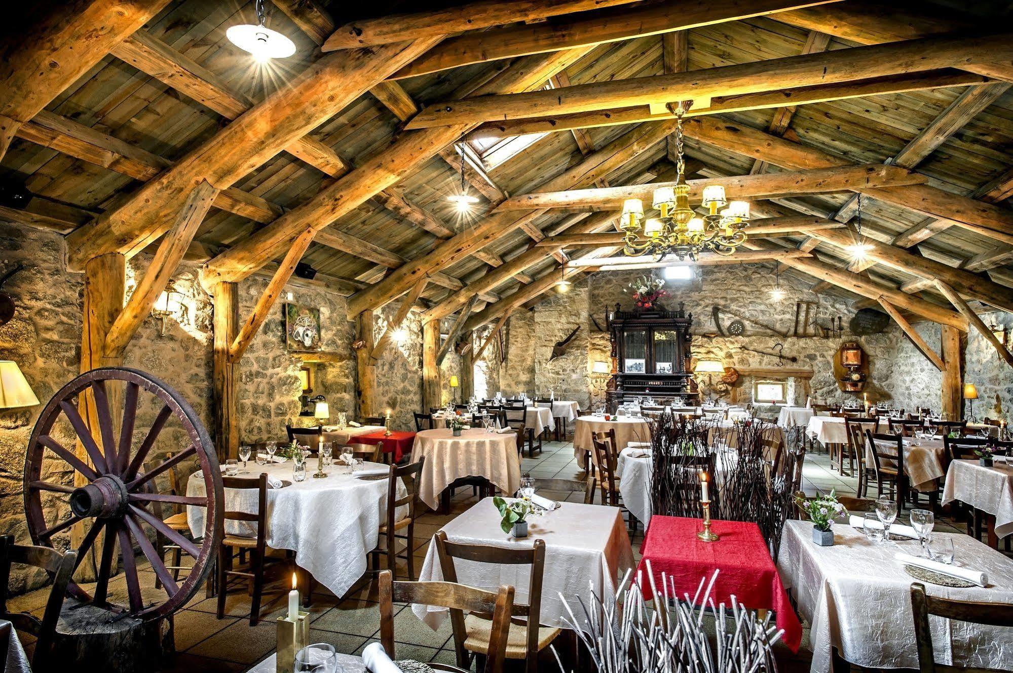 Hotel Restaurant De La Poste Et La Grange Detente, Espace Bien-Etre Chateauneuf-de-Randon Luaran gambar